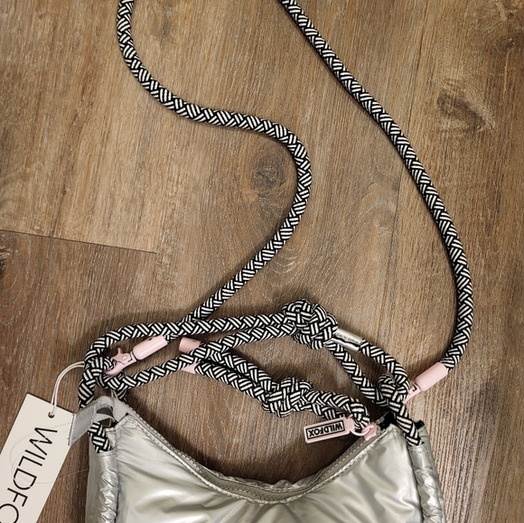 Wildfox Silver Crossbody 2 in 1 Crossbody/Shoulder Bag - Picture 4 of 12